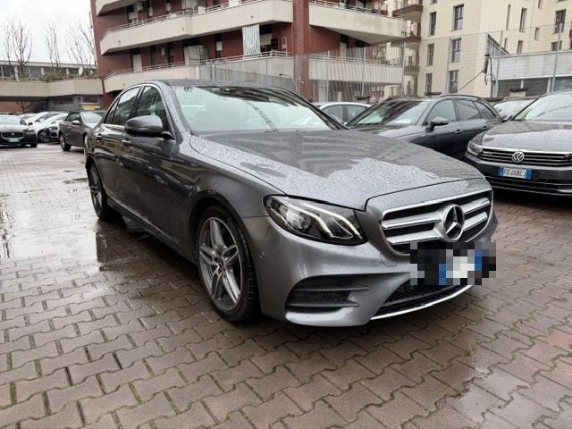 MERCEDES-BENZ E 220 usata, con Airbag laterali