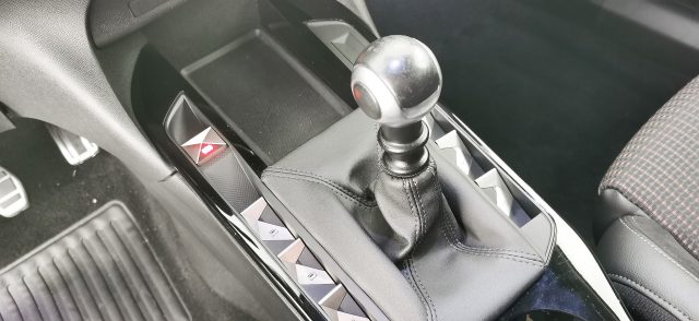 DS AUTOMOBILES DS 3 Crossback usata, con Controllo trazione