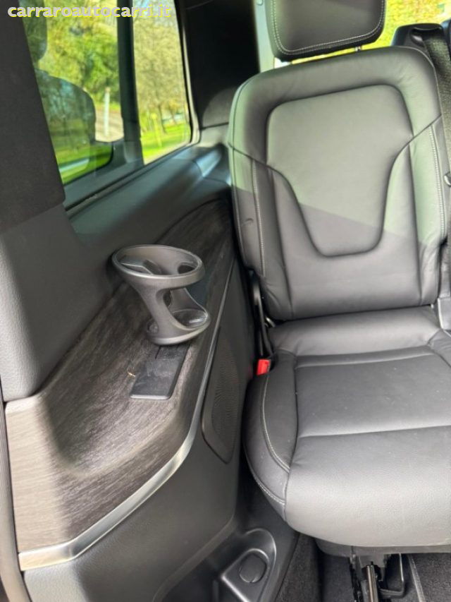 MERCEDES-BENZ V 250 usata, con ESP