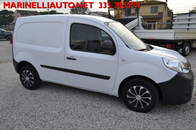 RENAULT Kangoo usata, con Autoradio