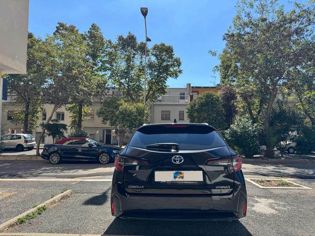 TOYOTA Corolla usata, con Autoradio