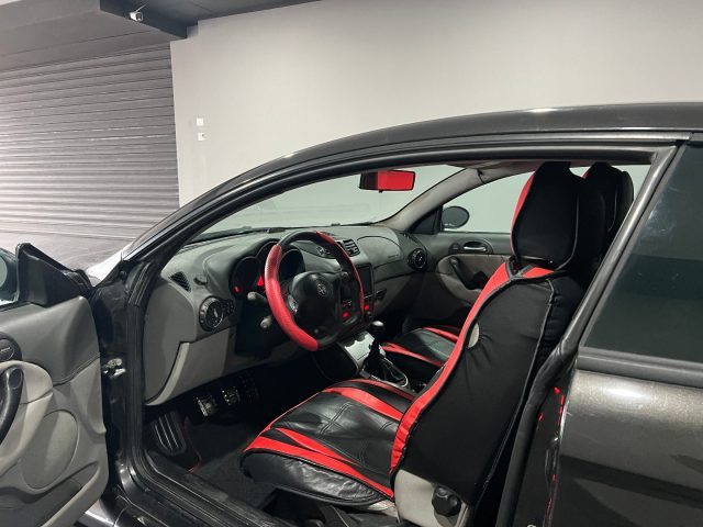 ALFA ROMEO GT usata, con Autoradio