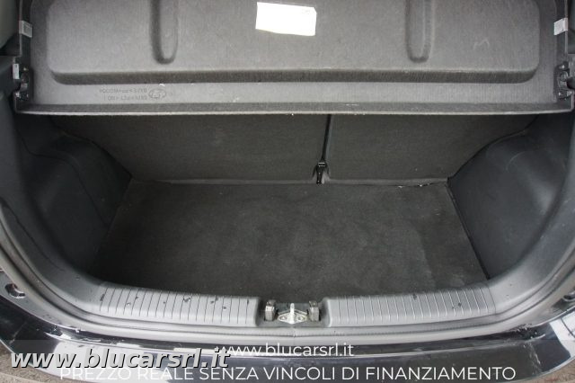 HYUNDAI i10 usata 11