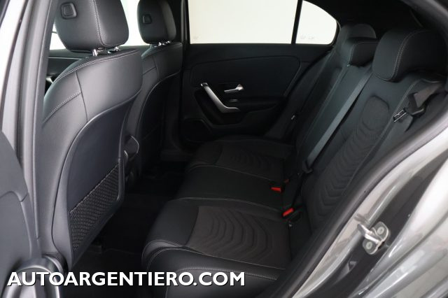 MERCEDES-BENZ A 180 usata, con Sensori di parcheggio anteriori