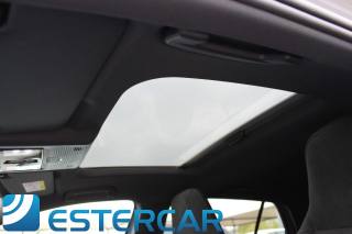 VOLKSWAGEN Golf usata, con USB