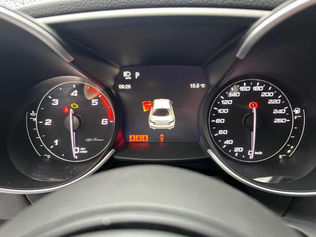 ALFA ROMEO Giulia usata, con Fari Xenon