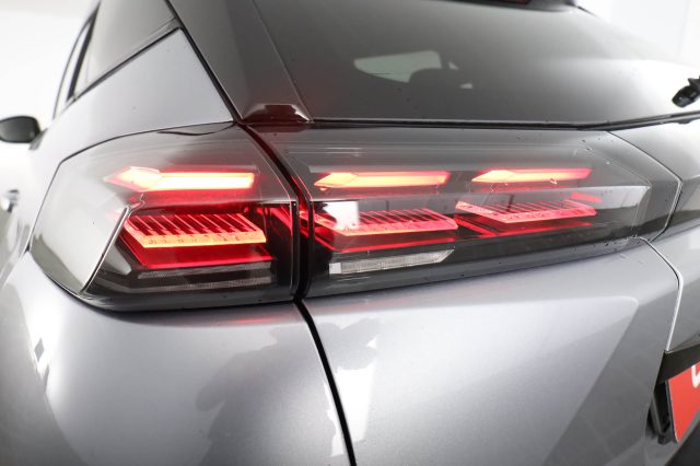 PEUGEOT 2008 usata 9