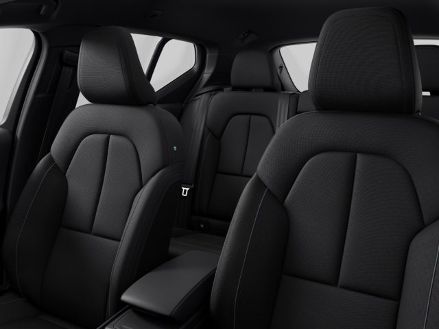 VOLVO EX40 usata, con Cruise Control