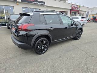 PEUGEOT 2008 usata, con Airbag