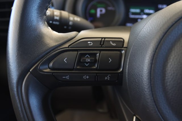 TOYOTA Yaris usata, con Specchietti laterali elettrici