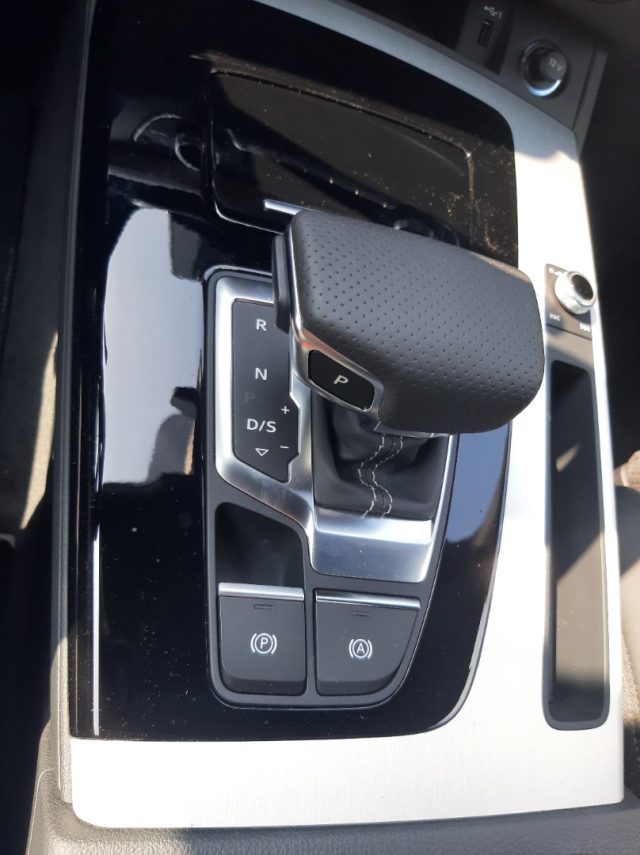 AUDI Q5 usata, con Sedile posteriore sdoppiato