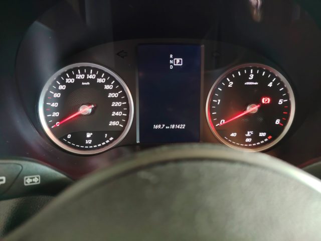 MERCEDES-BENZ C 220 usata 24