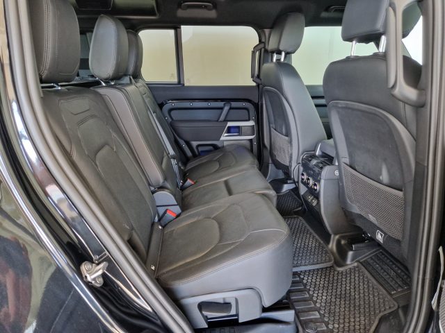 LAND ROVER Defender usata, con Autoradio