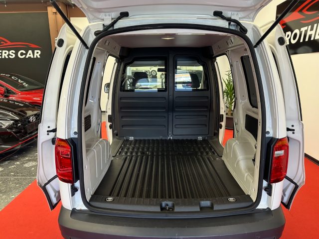 VOLKSWAGEN Caddy usata 11