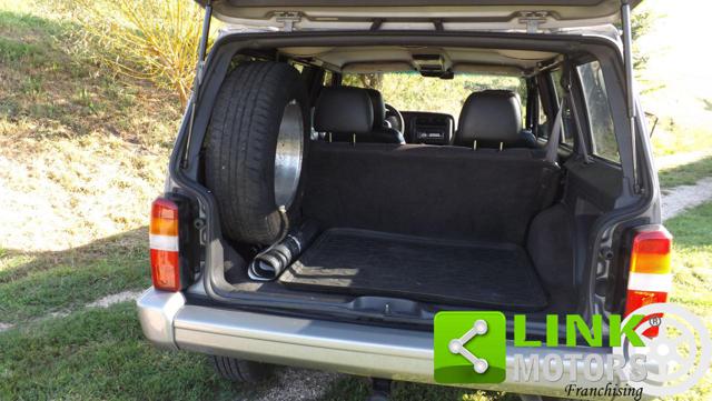 JEEP Cherokee usata 17