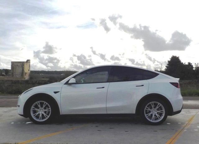 TESLA Model Y usata, con Cerchi in lega