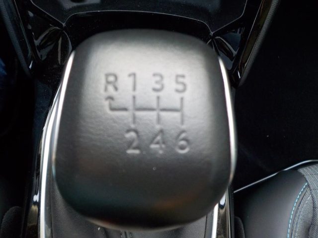 PEUGEOT 2008 usata, con Bluetooth