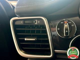 PORSCHE Panamera usata, con Touch screen
