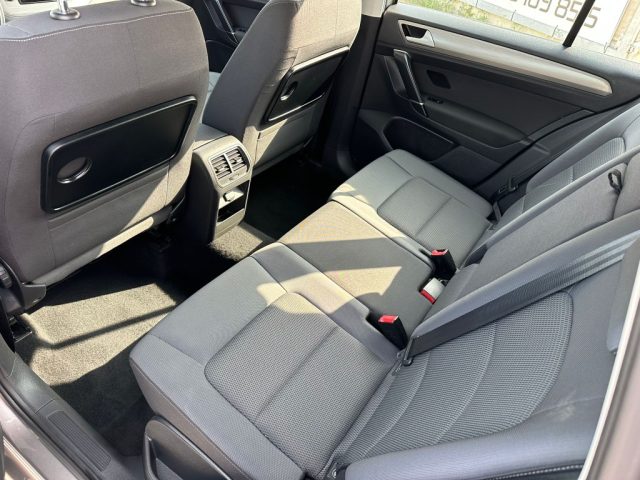 VOLKSWAGEN Golf Sportsvan usata, con Climatizzatore