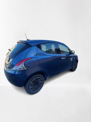 LANCIA Ypsilon usata, con Autoradio