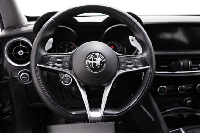 ALFA ROMEO Stelvio usata, con Fari Xenon