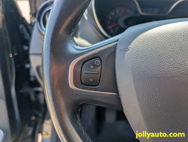 RENAULT Captur usata, con Sensori di parcheggio posteriori