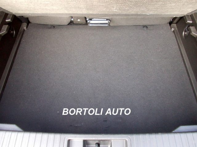 RENAULT Captur usata, con Cruise Control