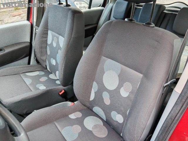 RENAULT Modus usata, con Kit fumatori