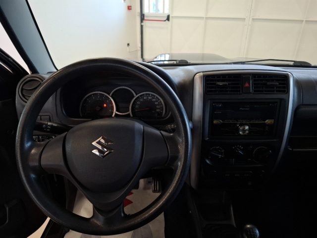 SUZUKI Jimny usata, con Trazione integrale