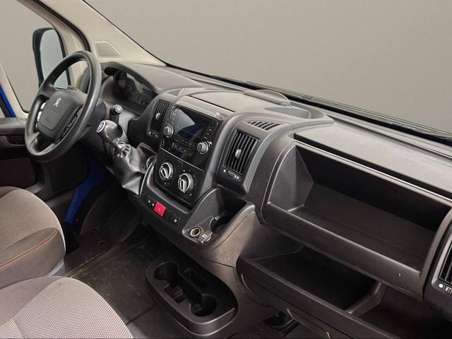 PEUGEOT Boxer usata, con Park Distance Control