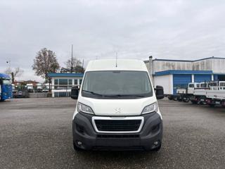 PEUGEOT Boxer usata, con Airbag