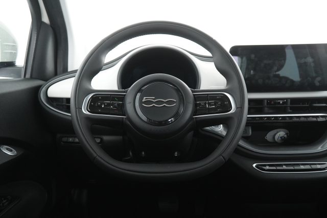 FIAT 500e usata 11