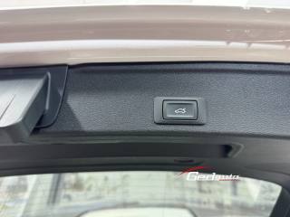 AUDI A4 usata, con Park Distance Control