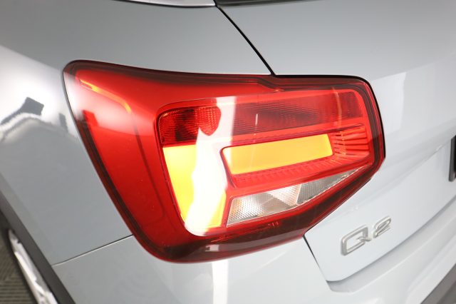 AUDI Q2 usata 9