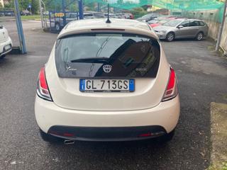 LANCIA Ypsilon usata, con Autoradio