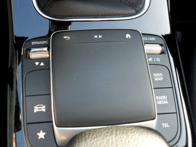 MERCEDES-BENZ A 160 usata, con Autoradio digitale