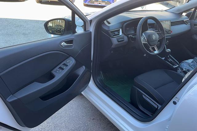 RENAULT Clio usata, con Volante in pelle