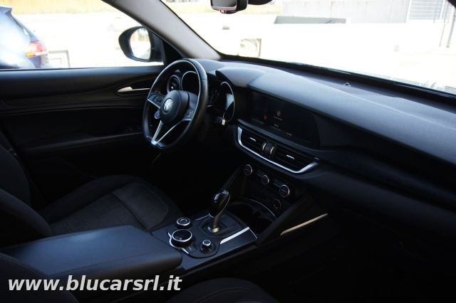 ALFA ROMEO Stelvio usata, con Controllo trazione