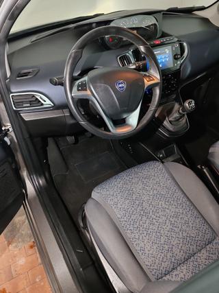 LANCIA Ypsilon usata, con Controllo trazione