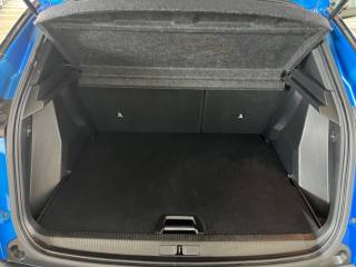 PEUGEOT 2008 usata, con Servosterzo