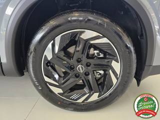 NISSAN Qashqai usata, con Fari LED