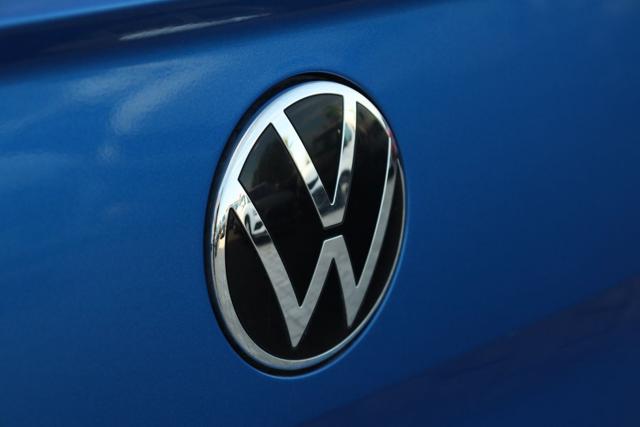 VOLKSWAGEN T-Roc usata, con Adaptive Cruise Control