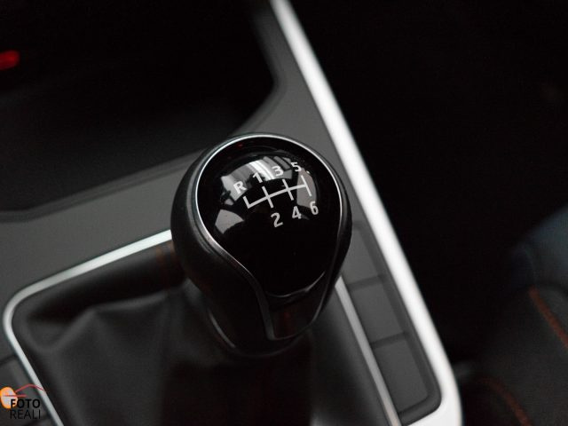 SEAT Arona usata, con Specchietti laterali elettrici