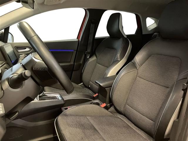 RENAULT Captur usata 9