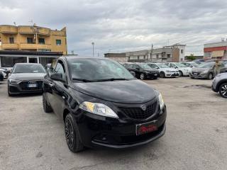 LANCIA Ypsilon usata, con Airbag laterali