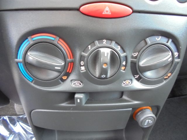 FIAT Punto usata 17