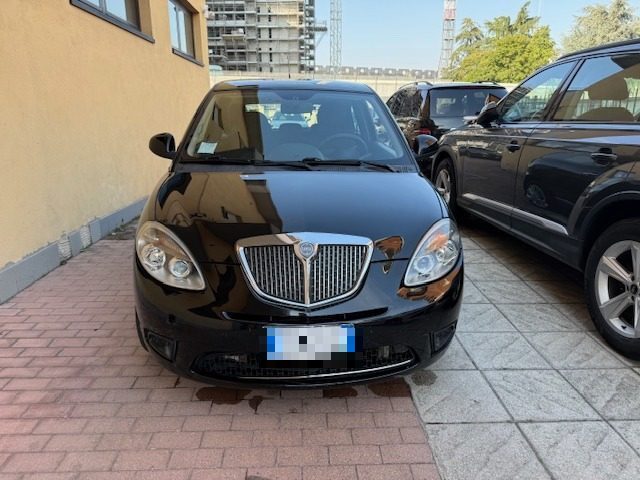 LANCIA Ypsilon usata, con Airbag