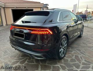 AUDI Q8 usata, con Alzacristalli elettrici