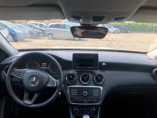 MERCEDES-BENZ GLA 180 usata, con Bluetooth