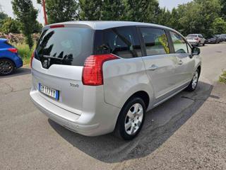 PEUGEOT 5008 usata, con Alzacristalli elettrici